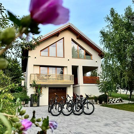 Apartamento Hisa Pri Jezeru Dobrovnik Exterior foto