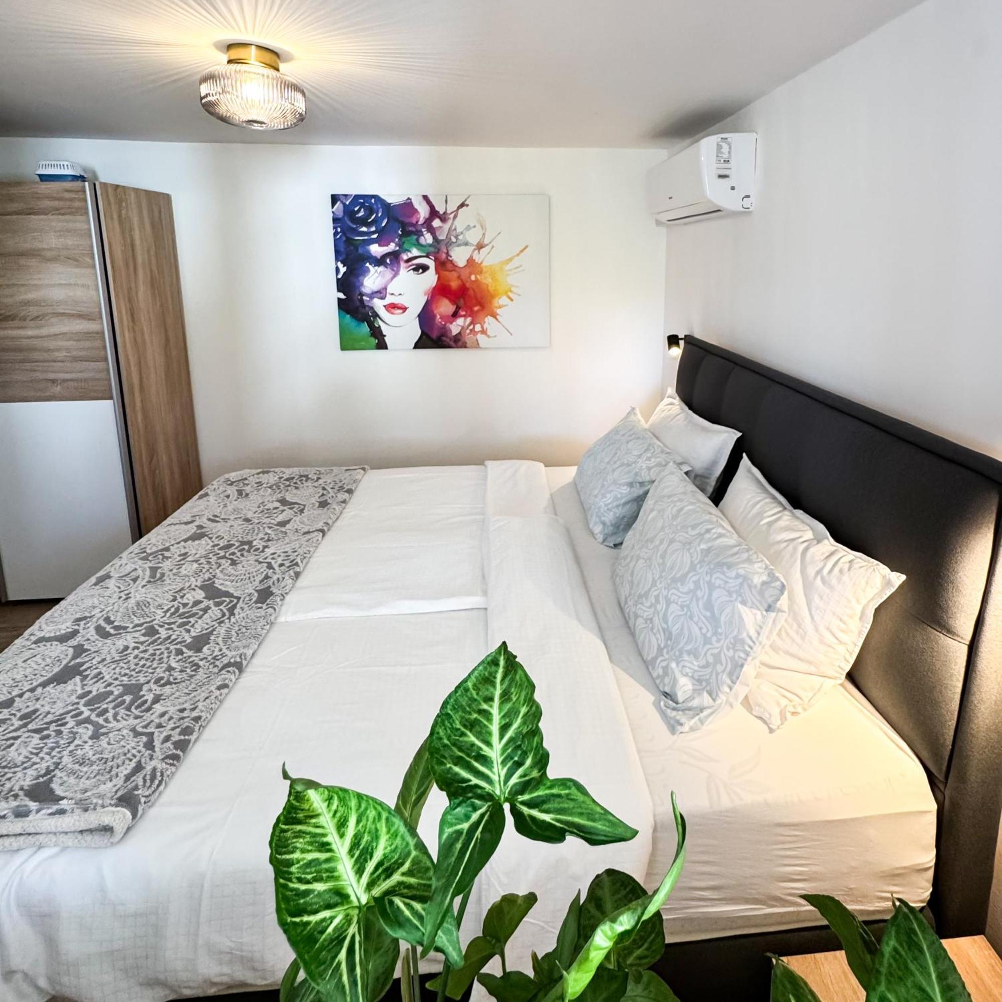 Apartamento Hisa Pri Jezeru Dobrovnik Exterior foto